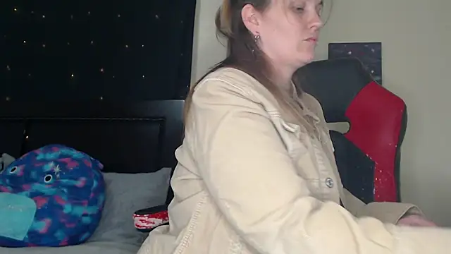 Snapshot of ToxicLilly chatting on December 5, 7:16 am ToxicLilly online show from December 5, 7:16 am