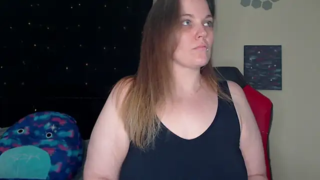 Snapshot of ToxicLilly chatting on December 22, 7:33 am ToxicLilly online show from December 22, 7:33 am