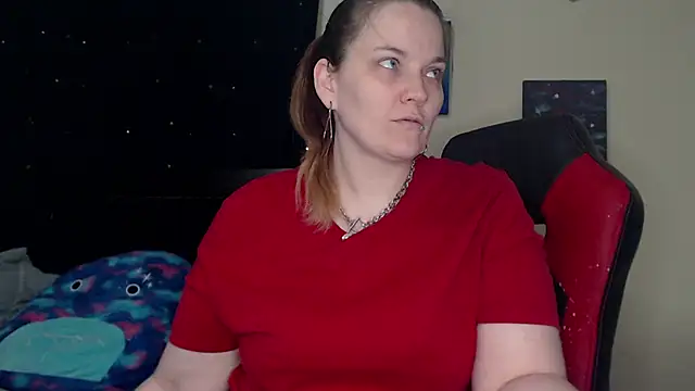 Snapshot of ToxicLilly chatting on January 26, 8:36 am ToxicLilly online show from January 26, 8:36 am