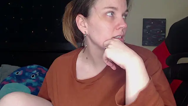 Snapshot of ToxicLilly chatting on March 9, 11:58 am ToxicLilly online show from March 9, 11:58 am