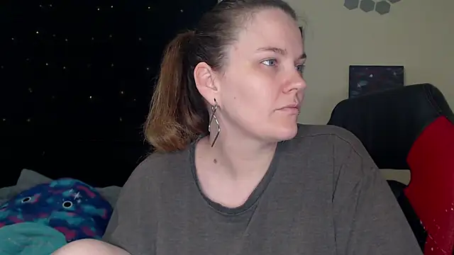 Snapshot of ToxicLilly chatting on March 10, 10:15 am ToxicLilly online show from March 10, 10:15 am