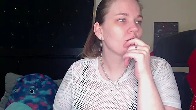 Snapshot of ToxicLilly chatting on March 19, 8:23 am ToxicLilly online show from March 19, 8:23 am