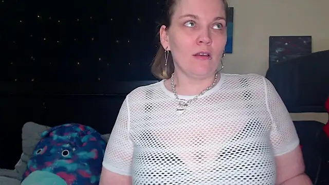 Snapshot of ToxicLilly chatting on March 19, 11:28 am ToxicLilly online show from March 19, 11:28 am