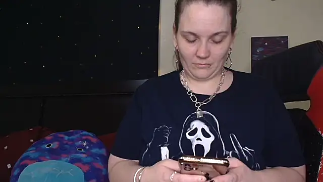 Snapshot of ToxicLilly chatting on November 9, 9:51 am ToxicLilly online show from November 9, 9:51 am