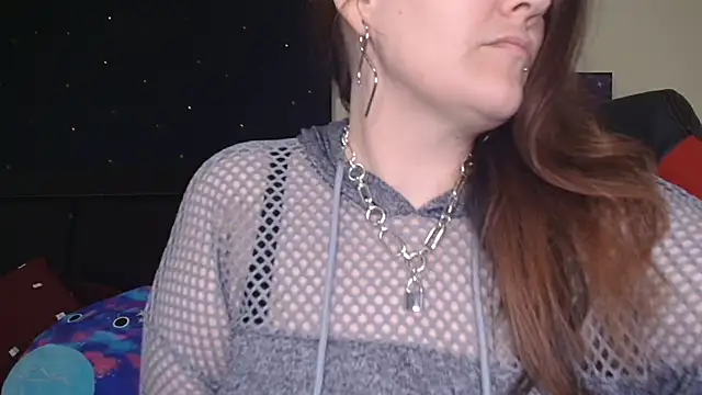 Snapshot of ToxicLilly chatting on November 21, 10:36 am ToxicLilly online show from November 21, 10:36 am