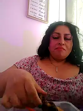 Keyla01  online show from March 14, 6:39 pm