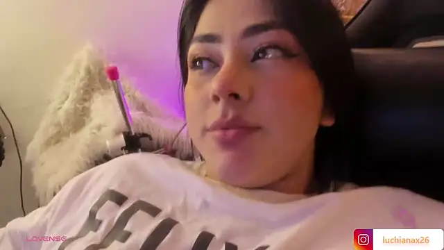 lucy26  online show from March 23, 8:15 am