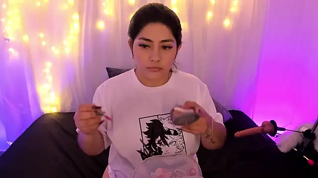 lucy26  online show from September 22, 2:13 am