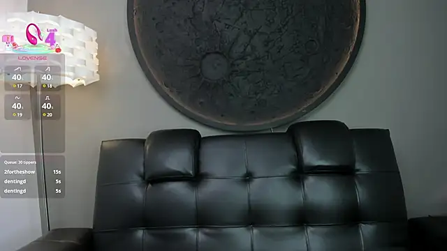 Snapshot of miss_vaiolette chatting on March 15, 11:08 am miss vaiolette online show from March 15, 11:08 am