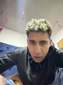 Snapshot of Daiki_Jack chatting on December 30, 11:06 pm Daiki Jack online show from December 30, 11:06 pm