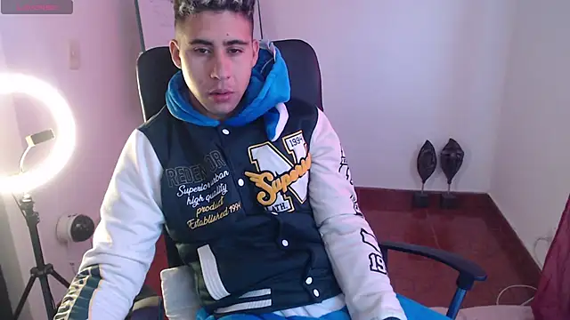 Snapshot of Daiki_Jack chatting on January 14, 12:03 pm Daiki Jack online show from January 14, 12:03 pm