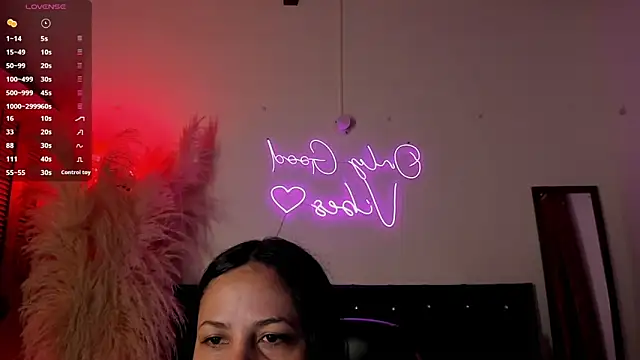 Snapshot of Bianka_olivetto021 chatting on February 27, 10:31 pm Bianka olivetto021 online show from February 27, 10:31 pm