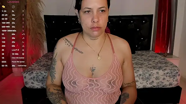 Snapshot of Bianka_olivetto021 chatting on March 7, 12:37 am Bianka olivetto021 online show from March 7, 12:37 am