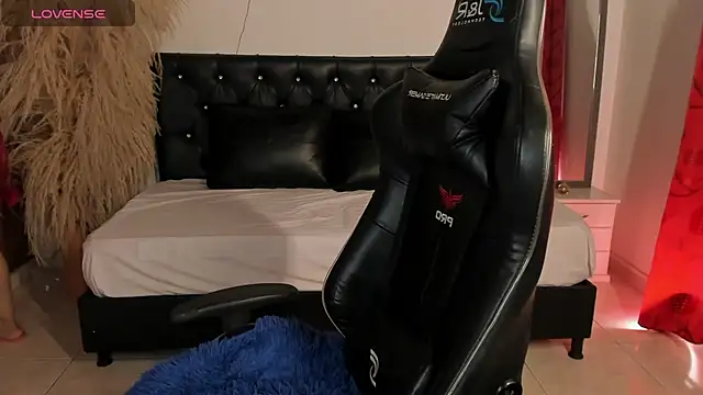 Snapshot of Bianka_olivetto021 chatting on March 14, 9:32 pm Bianka olivetto021 online show from March 14, 9:32 pm