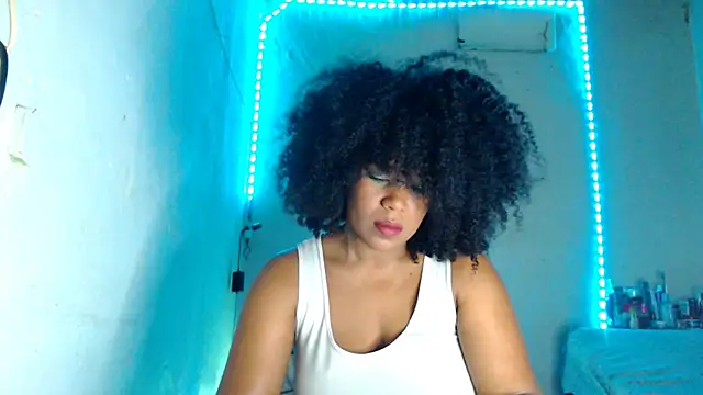 Snapshot of cherry_cleou chatting on December 4, 2:04 pm cherry cleou online show from December 4, 2:04 pm