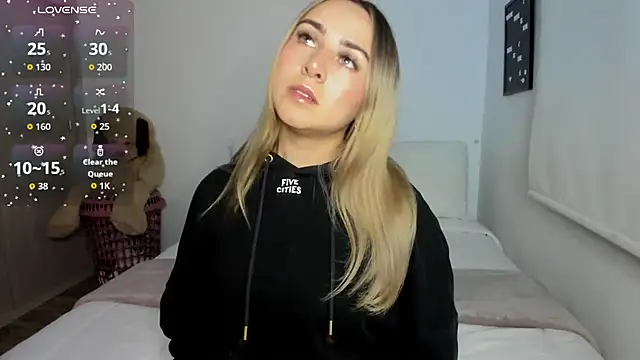 sophi mooreno online show from September 10, 12:32 am