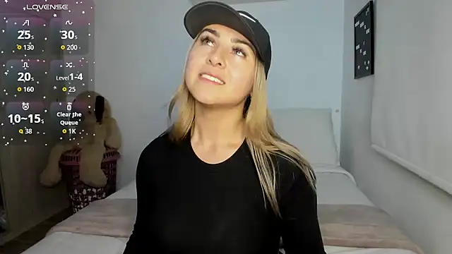 sophi mooreno online show from September 30, 2:27 am