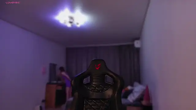  whiteprincess online show from December 5, 11:05 am