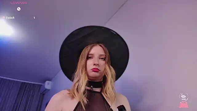  whiteprincess online show from January 30, 1:10 pm