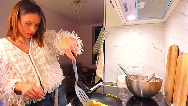 Kossie  online show from February 1, 3:39 pm