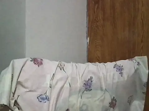 Snapshot of Lhadycarolyn chatting on March 16, 4:41 am Lhadycarolyn online show from March 16, 4:41 am