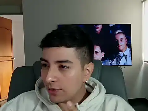 Jhoan saenz online show from October 4, 6:28 pm