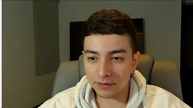 Jhoan saenz online show from October 6, 5:16 am