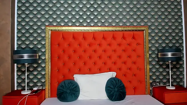 VallerieJones online show from March 20, 4:51 am