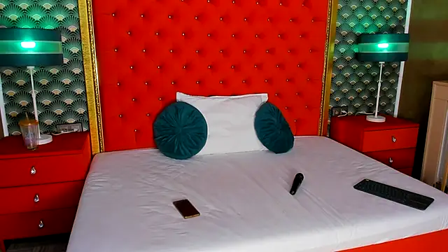 VallerieJones online show from October 9, 2:42 am