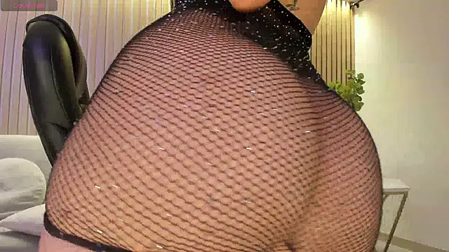 Snapshot of JadeEvansX chatting on February 20, 8:47 pm JadeEvansX online show from February 20, 8:47 pm