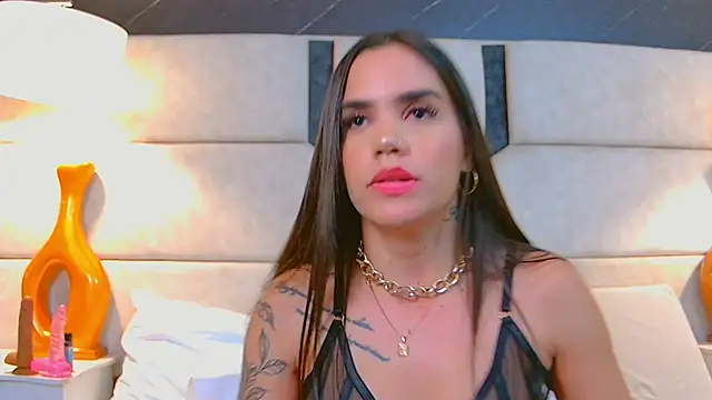 April Cutee online show from February 26, 11:37 pm