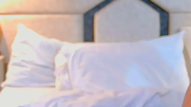 April Cutee online show from February 27, 2:53 am