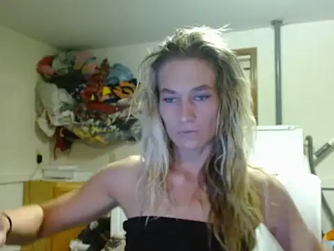 missymilf online show from October 1, 1:00 am