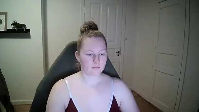 Girlnina-1995 online show from December 16, 2:05 pm