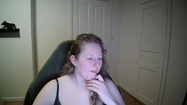 Girlnina-1995 online show from January 7, 2:51 pm