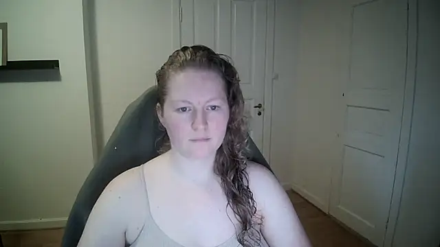 Girlnina-1995 online show from January 20, 9:24 am