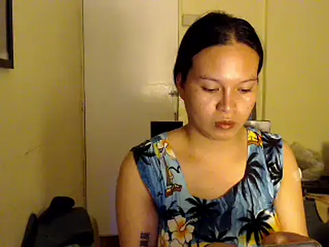 afilipinainLA online show from December 11, 6:47 am