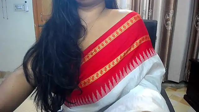 lady maeda  online show from December 4, 10:08 pm