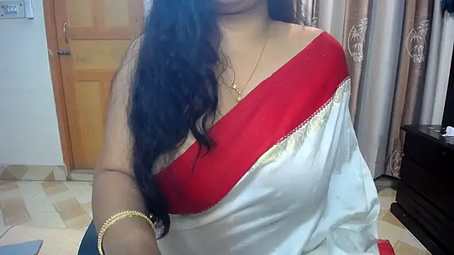 lady maeda  online show from December 13, 8:04 pm