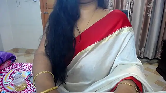 lady maeda  online show from December 18, 9:40 pm