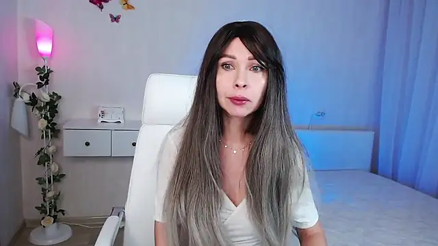 Snapshot of wendifoste chatting on December 12, 7:26 pm wendifoste online show from December 12, 7:26 pm