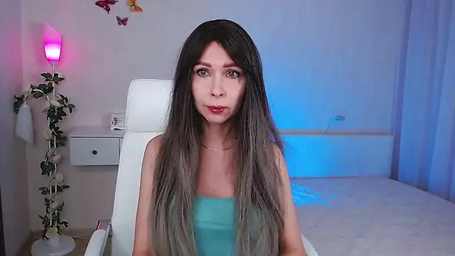 Snapshot of wendifoste chatting on February 3, 4:41 pm wendifoste online show from February 3, 4:41 pm