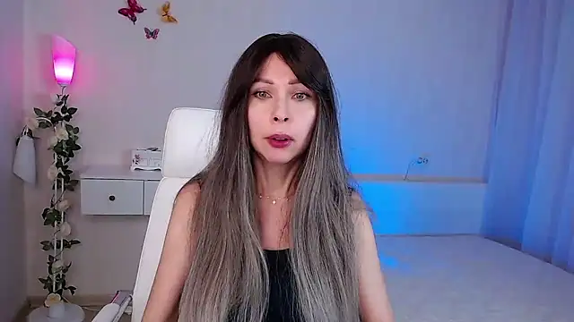 Snapshot of wendifoste chatting on February 13, 6:59 pm wendifoste online show from February 13, 6:59 pm