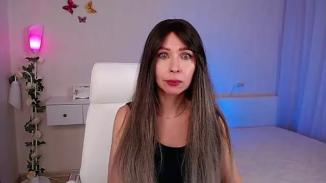 Snapshot of wendifoste chatting on February 25, 7:25 pm wendifoste online show from February 25, 7:25 pm