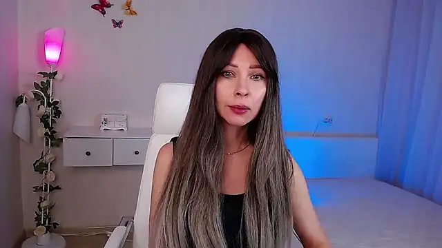 Snapshot of wendifoste chatting on February 26, 8:44 pm wendifoste online show from February 26, 8:44 pm