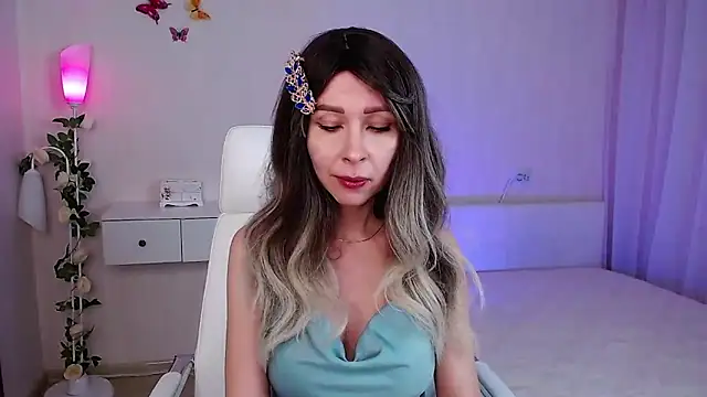 Snapshot of wendifoste chatting on March 7, 7:49 pm wendifoste online show from March 7, 7:49 pm