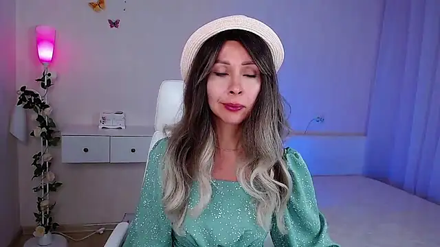 Snapshot of wendifoste chatting on September 26, 8:02 pm wendifoste online show from September 26, 8:02 pm