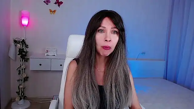 Snapshot of wendifoste chatting on November 24, 7:02 pm wendifoste online show from November 24, 7:02 pm