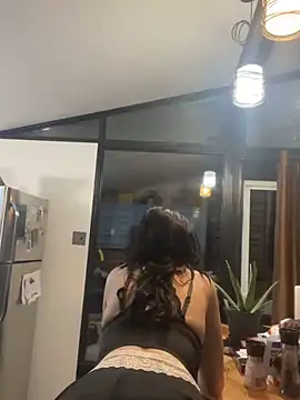 Snapshot of XXlolaXX chatting on January 22, 11:10 pm XXlolaXX online show from January 22, 11:10 pm