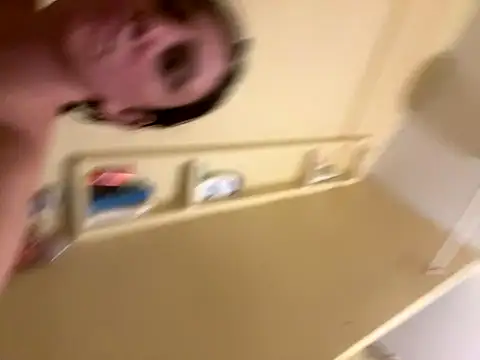 Snapshot of XXlolaXX chatting on November 4, 11:37 pm XXlolaXX online show from November 4, 11:37 pm